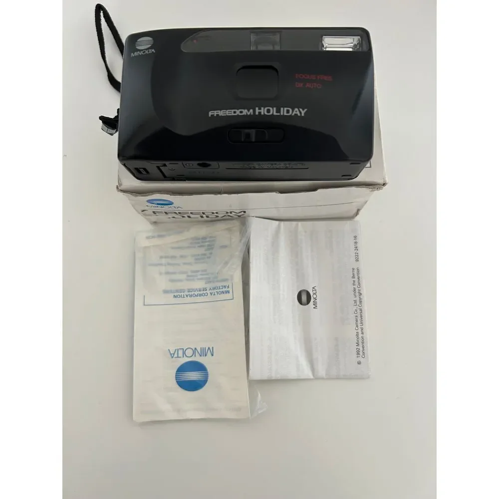 Minolta Freedom Holiday Point & Shoot Film Camera with Original Manual Vintage